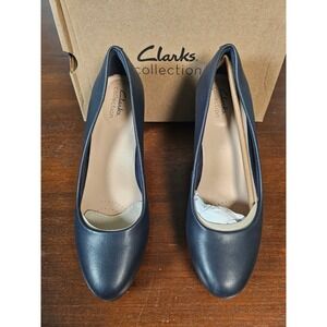 Clarks Ambyr Joy Pumps Women 9 Navy Leather New Round Toe Heels 26162667